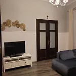 Apartament Totu